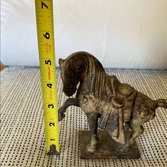 In excellent vintage condition heavy metal Japanese worriers horse - Picture 10 of 10